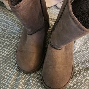 Airwalk Women's Charcoal Suede Winter Boots